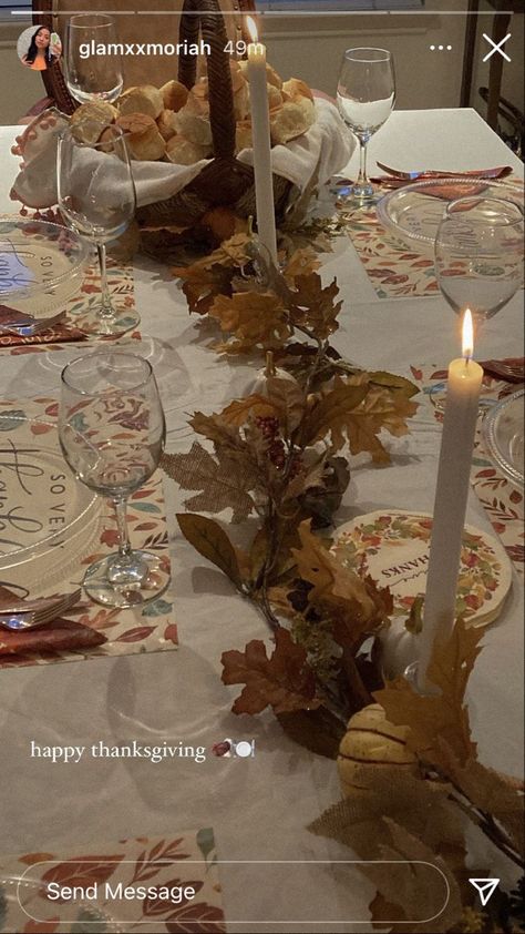 Thanksgiving Dinner Table Setting, Friendsgiving Dinner Party, Thanksgiving Stories, Ideas For House, Thanksgiving Dinner Party, Thanksgiving Friendsgiving, Fall Dinner Party, Friendsgiving Dinner, Friendsgiving Party