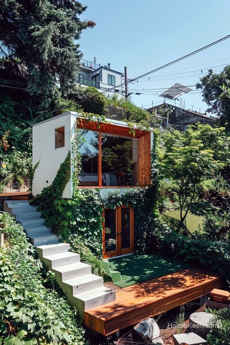 53 Tiny Home Concepts With Beautiful Ivy Tiny House With Garden, Small Architecture House, Tiny House Container, Tiny Homes Interior, Modern Tiny House, Tiny House Cabin, Forest House, Tiny House Living, Tiny House Design