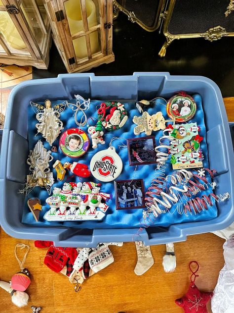 Holiday Decor Organization, Diy Ornament Storage, Storing Ornaments, Cool Storage, Christmas Decoration Storage, Christmas Ornament Storage, Storing Christmas Decorations, Christmas Tree Pictures, Faux Christmas Trees