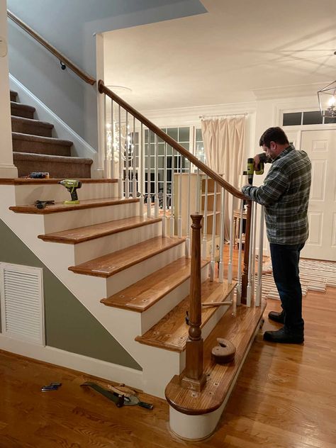 How to complete a modern staircase makeover to give your home an updated look. Follow along with our DIY staircase makeover. Updated Staircase, Railing Update, Modern Stairs Design Ideas, Stairs Remodeling, Staircase Update, Modern Stairs Design, Stairs Wall Design, White Stair Risers, Staircase Molding