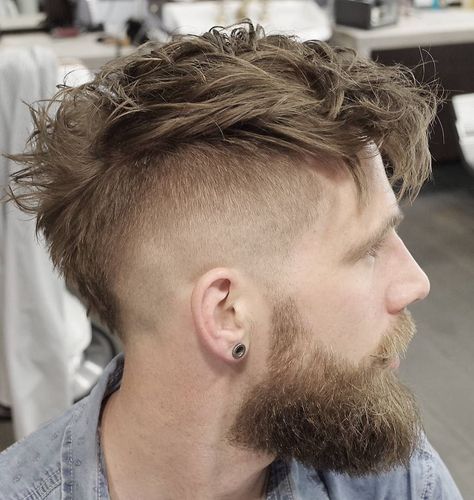 Mohawk Haircut, High Fade Haircut, Mohawk Hairstyles Men, Faux Hawk Hairstyles, Kadeřnické Trendy, Mohawk Hairstyles, High Fade, Men Haircut Styles, Punk Hair