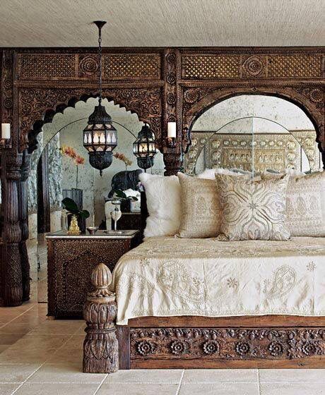 Rajasthani Style Bedroom Indian Bedroom, Moroccan Bedroom, Indian Interiors, Moroccan Interiors, Dekorasi Kamar Tidur, Themed Bedroom, Bilik Tidur, Traditional Furniture, Moroccan Decor