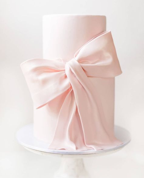 Statement Wedding Bows Blush Pink Theme Wedding, Bow Baby Shower, Bow Cakes, Bow Wedding, Pink Wedding Theme, Blush Pink Weddings, Wedding Bows, Pink Cake, Pink Parties