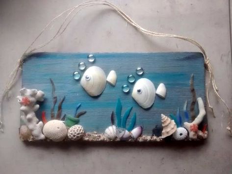 Collect the beach findings and learn the inspirational sea shell craft DIY ideas to convert them into innovative decorative pieces. They look marvelous, Deco Marine, Art Coquillage, Shell Craft, Seashell Projects, Shell Crafts Diy, Sea Crafts, Shell Decor, Seashell Art, Beach Crafts