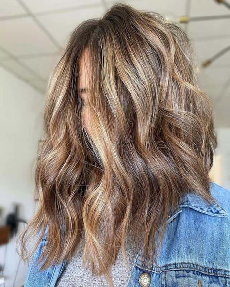 Caramel Highlights On Ash Brown Hair, Color Melts For Brunettes, Natural Highlights For Medium Brown Hair, Womens Brown Hair With Highlights, Fall Bayalage Light Brown, How To Highlight Brown Hair, Hair Highlights Medium Hair, Ask Brown Hair With Highlights, Light Brown Summer Hair Color