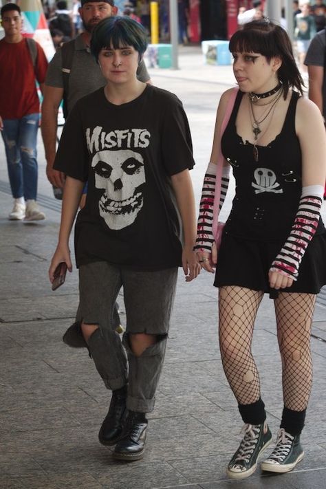 Metalhead Summer Outfits, Emo Outfits Summer, Summer Grunge Outfits, Morgana Le Fay, Downtown Outfits, Baggy Clothes, Emo Outfits, Alt Fashion, Gothic Outfits