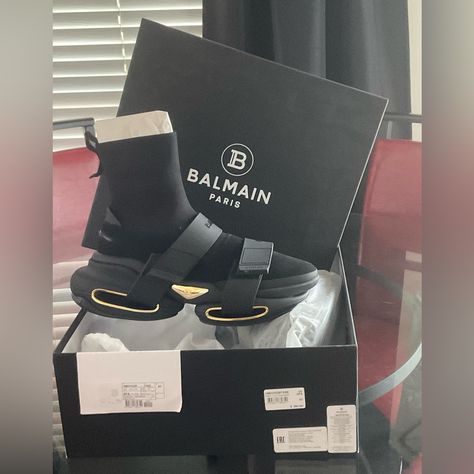 Brand New, Balmain Sneaker, Purchased In New York From Balmain Boutique. Sneakers Men Outfit, Balmain Sneakers, Balmain Shoes, Sneakers Outfit Men, New York, Mens Outfits, Boutique, Brand New, Sneakers