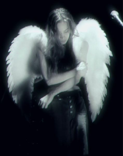 Angel Core Aesthetic, Angel Wings Photography, Fallen Angel Aesthetic, Angelic Aesthetic, Angel Photography, Fairies Photos, Dark Wings, Shadow Photos, Angel Aesthetic