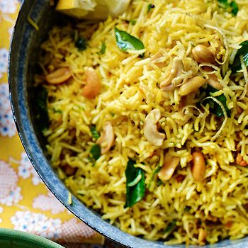 Rice With Cashews, Buttery Rice, Ayurveda Recipes, Ayurvedic Diet, Aloo Gobi, Ayurvedic Recipes, Lemon Rice, Usa Food, Vindaloo