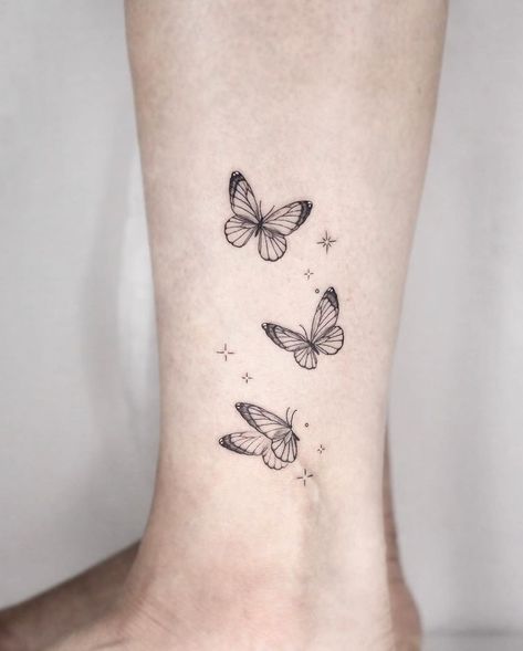 Ankle Tattoo Butterfly Tattoo Ankle, Back Tattoo Flower, Inside Ankle Tattoos, Tattoo Ideas Back, Tattoo Western, Butterfly Ankle Tattoos, Tattoos Ankle, Western Tattoo, Butterfly Neck Tattoo