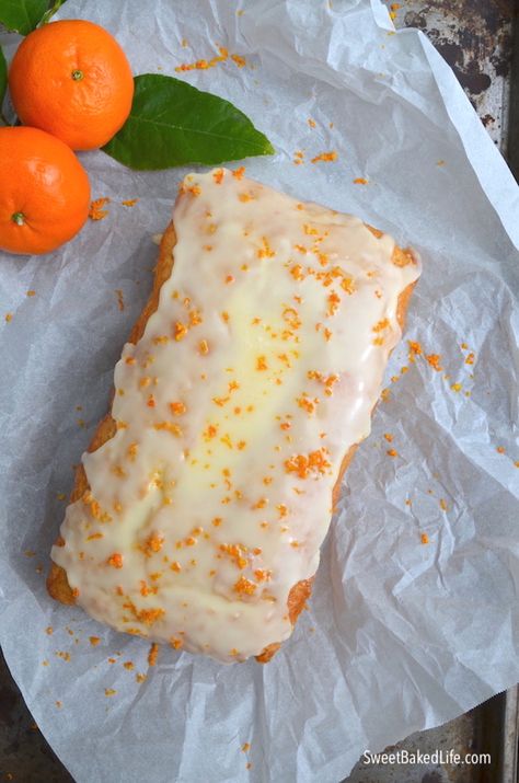 Mandarin Orange Pound Cake – Sweet Baked Life Pizza Fruit, Orange Pound Cake, Pane Dolce, Torte Cupcake, Bread Recipes Sweet, Pound Cake Recipes, Orange Recipes, Dessert Bread, Cake Flavors