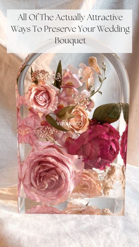 here's what to do with your wedding bouquet after your wedding day! Wedding Flowers Preservation Ideas, Wedding Flower Preservation, Flower Boquet, Wedding Bouquet Preservation, Keepsake Wedding, Floral Preservation, Flower Preservation, Bouquet Preservation, Unique Wedding Flowers