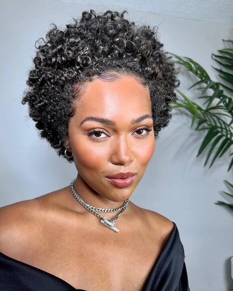 Styling Short Curly Hair Black Women, Curly Short Natural Hairstyles, Afro Shapes For Women, Natural Hair Short Cuts For Black Women, Cado Cut Curly Hair, Big Chop Natural Hair Tapered Twa, Perm Rods On Natural Hair Short 4c, Very Short Afro Hairstyles 4c Hair, Short Pixie Haircuts For Black Women