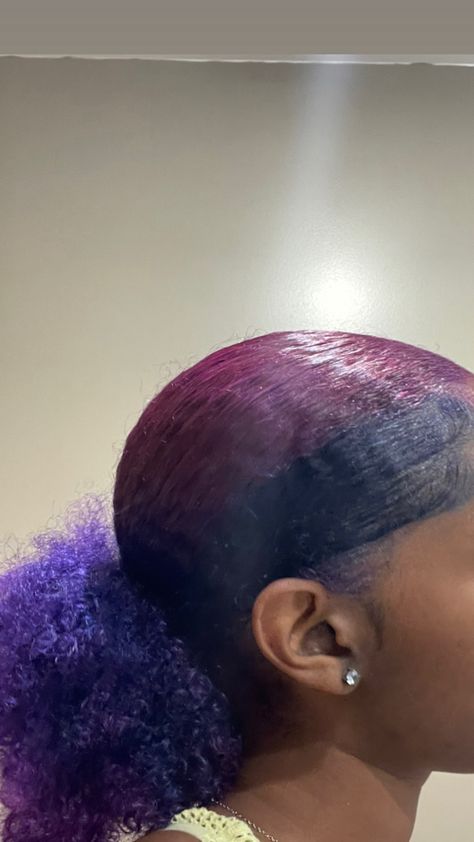 Sunk Stripes Hair Purple, Blue Purple Hair Black Women, Peekaboo Hair Color Blue And Purple, Purple And Brown Hair Black Women, Purple Hair Dye Ideas For Black Hair, Pink And Purple Dyed Hair, Purple And Blue Hair Black Women, Blue And Purple Dyed Hair, Midnight Blue And Purple Hair