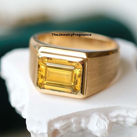 Pukhraj Ring, Yellow Topaz Ring, Topaz Rings, Emerald Stone Rings, Topaz Yellow, Formal Men, Turquoise Gold Ring, Yellow Sapphire Rings, Best Photo Background