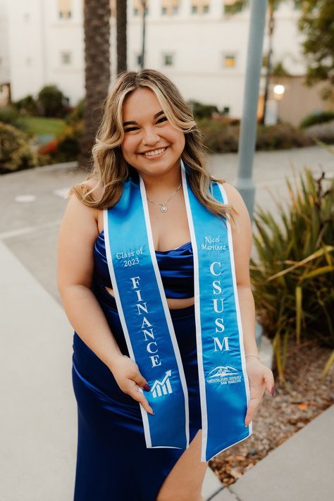 "🎓 Personalized Embroidered Graduation Stole - A Timeless Keepsake! Celebrate your academic milestone with our exquisite Personalized Embroidered Graduation Stole, a symbol of your unique journey and accomplishments. Crafted with precision and attention to detail, this stole is more than just an accessory; it's a personalized keepsake that you'll cherish for years to come. Key Features: 1.🌟 Custom Embroidery: Make your stole truly one-of-a-kind with our customizable embroidery service. Add your name, graduation year, or a special message to commemorate this significant achievement. Choose from a variety of satin fabric colors and thread to match your school. 2.🎁 Perfect Graduation Gift: Surprise a friend or loved one with a thoughtful and meaningful gift. Our personalized stole makes fo Graduation Pictures With Stole, College Graduation Stole Ideas, Grad Stole Ideas, Grad Stoles, Custom Graduation Stole, College Grad Cap Ideas, Graduation Stoles, Grad Outfits, Graduation Sash