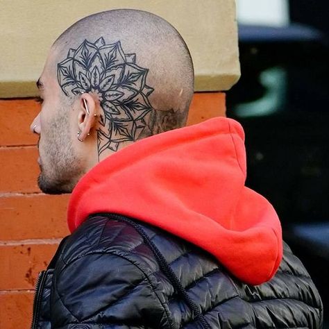 Mandala Head Tattoo, Zayn Malik Body, Head Tattoo Men, Head Tattoo Ideas, Face Tats, Jin Kazama, Head Tattoo, Zayn Malik Pics, Leopard Print Booties