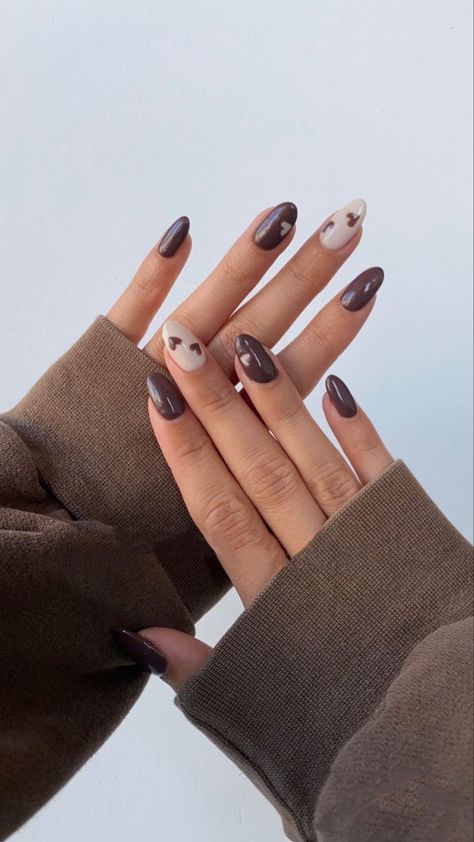 Homecoming Nails 2023, Dark Brown Gel Nails Short, Brown Nails Natural, Nails Braun, Fall Nail Inspo Square, Brown Nails Inspiration, Trendy Nails Classy, Easy Fall Nail Art, Brown Nails Design