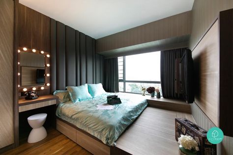 The dark colour scheme, as well as the platform design of this bedroom creates the feeling of stepping into a cosy and sultry cocoon Guest Bedroom Remodel, Platform Bedroom, Small Bedroom Remodel, Platform Design, Bedroom Remodel, Tiny Bedroom, Bed Frames, Simple Bedroom, Bedroom Flooring