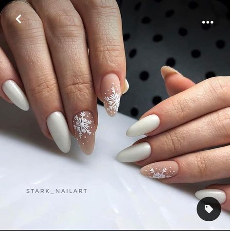 Beige Winter Nails, Snowflake Nails French Tip, Christmas Nude Nails, French Tip Winter Nails, Beige Nail Designs, Classy Gel Nails, Nails Snowflakes, Beige Nail, Beige Nails Design