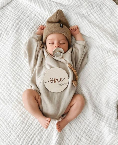 Gender Neutral Aesthetic, Bubble Onesie, Neutral Baby Clothes, Baby Ootd, Baby Box, Subscription Box, Award Winning