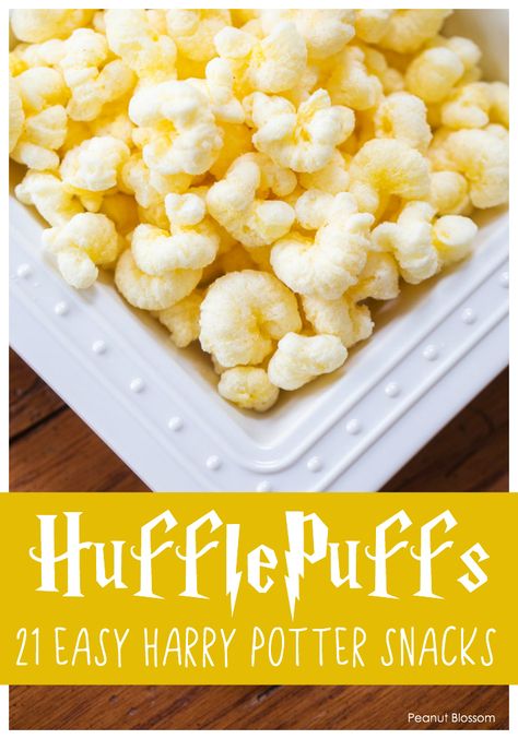 Hufflepuffs: A ridiculously easy Harry Potter snacks idea for movie night. #harrypotterideas #harrypottersnacks Easy Harry Potter Food Party Ideas, Hufflepuff Snacks, Griffindor Food Ideas, Hufflepuff Food Ideas, Hufflepuff Recipes, Harry Potter Savory Snacks, Harry Potter Treats Diy, Easy Harry Potter Treats, Easy Harry Potter Food Ideas