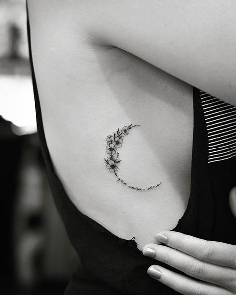 Cute Meaningful Tattoos, Small Moon Tattoos, Moon Tattoos, Meaningful Tattoos For Women, Side Tattoos, Best Sleeve Tattoos, Tattoo Life, Rib Tattoo, Nature Tattoos