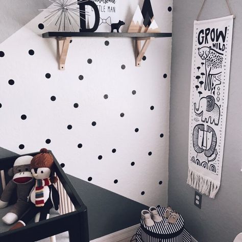 Monochrome Zoo Nursery - Project Nursery Baby Nursery Ideas Neutral Grey, Unisex Kids Room, Baby Room Boy, Grey Nursery Boy, Monochrome Nursery, Cool Kids Rooms, Baby Nursery Neutral, Trendy Baby Nursery, Grey Nursery