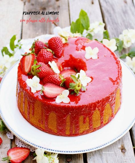 fluffosa con glassa alle fragole American Cake, Torte Cake, Angel Cake, Marble Cake, Chiffon Cake, Angel Food, Box Cake, Amazing Food, Cake Cookies