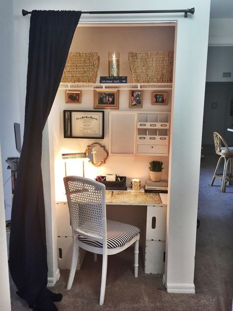 Diy Closet Nook, Closet Into Office, Nook Desk, Desk Closet, Closet Nook, Closet Desk, Tiny Home Office, Home Office Closet, Office Closet