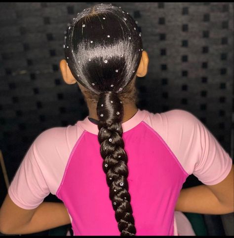 Braided ponytail with diamonds. Sleek ponytail. Miami stylist. Ponytail With Diamonds, Double Dutch Braid Ponytail, Fall Hair Styles, Braided Ponytail Weave, Dutch Braid Ponytail, Hairstyle Hoco, Sleek Braid, Tan Skin Blonde Hair, Missy Sue