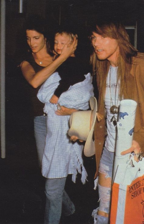 Stephanie Seymour Axl Rose, Erin Everly, Rosé 90s, Matt Berry, Axel Rose, Rose Williams, Elevator Music, Stephanie Seymour, Axl Rose