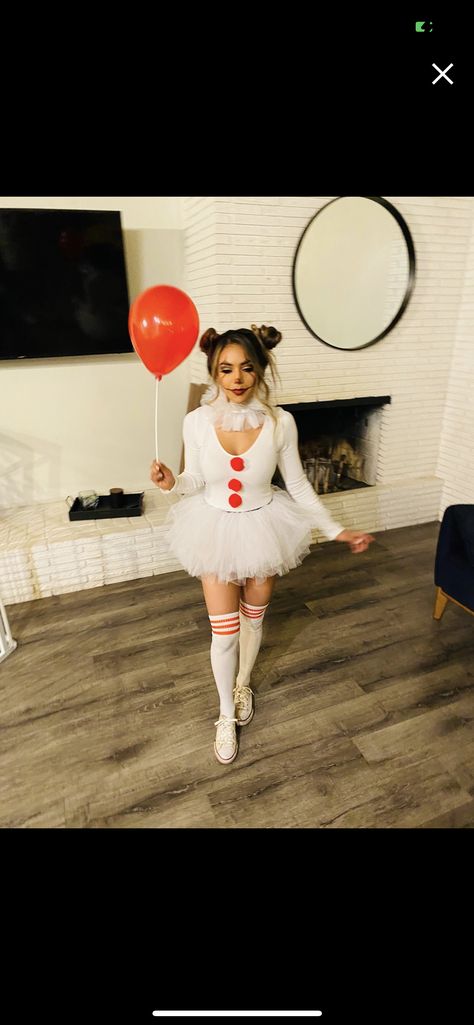 It Custome Halloween Women, Woman It Costume, It Woman Costume, It Womens Costume, Penniwyse Costume, Penny Wise Women Costume, Penny Wise Diy Costume, It Women Costume Clown, Easy Pennywise Costume