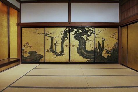 The Old Plum on display in the Met Museum. Kano Sansetsu (Japanese, 1590–1651). Old Plum, 1646. Japan, Edo period (1615–1868). Four sliding-door panels (fusuma); ink, color, gold, and gold leaf on paper. Adachi Museum Of Art, Dojo Design, Japan Interior, Japanese Art Modern, Japanese Ink Painting, Traditional Japanese House, Japanese Castle, Japanese Screen, Japanese Room