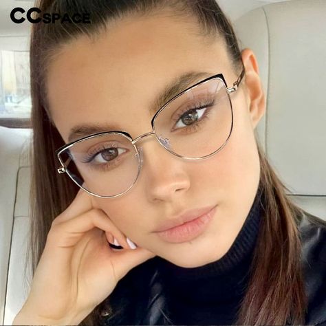 Classy Eyeglasses Women, Eid Photoshoot, Glasses Fashion Eyewear, Glasses For Round Faces, Cute Glasses Frames, Cat Eyeglasses, Classy Glasses, Glasses Frames Trendy, Glasses Inspiration