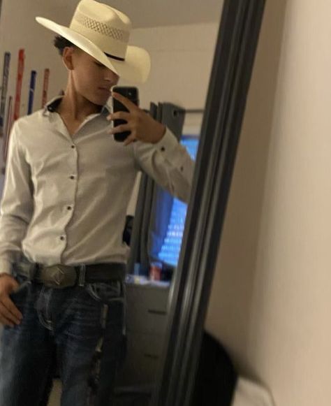 Outfits Vaqueros Picture - davidreed.co White Vaquero Outfit Men, Takuache Guys Edgar, Quince Men Outfits, Vaquero Style Men, Vaquero Fits Men, Cute Vaqueros Guys, Country Concert Outfit Ideas Men, Vaquero Outfits Men, Baile Outfits Jaripeo Men