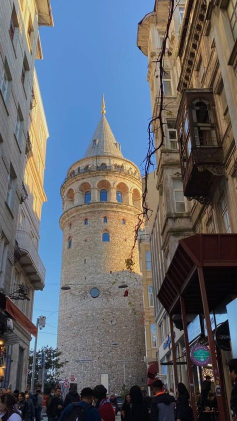 Turkish Aesthetic, Istanbul Photography, Building Aesthetic, Poetry Inspiration, Egypt Travel, Turkey Travel, Tourist Places, City Aesthetic, Istanbul Turkey