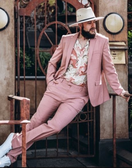 Men Pastel Outfits-23 Ways to Wear Pastel Outfits for Guys Pink Suit Men, Guy Clothes, Pastel Blazer, Men Attire, Suits And Sneakers, Hats Style, Chique Outfit, Pastel Outfit, Fashion Male