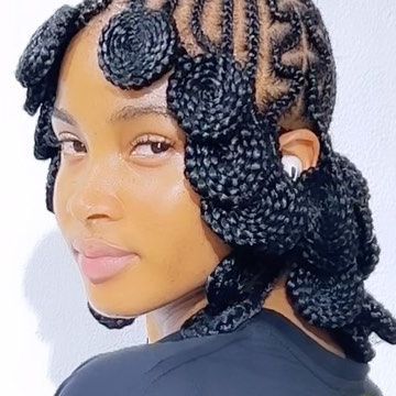 MyhairEssence on Instagram: "Another beautiful day of creating a work of Art with Mrs ash! @queendarerah 🥰 ((( swirl cornrows 🌀🌀🌀))) Merry Christmas from all of us at myhairessence to all our esteemed clients 🎄 Lov y’all 🫂❤️" Swirl Braids, Swirl Cornrows, Braids 2024, Afrocentric Hair, Afrocentric Hairstyles, Salon Designs, Curl Braids, Childrens Hairstyles, Pin Curl