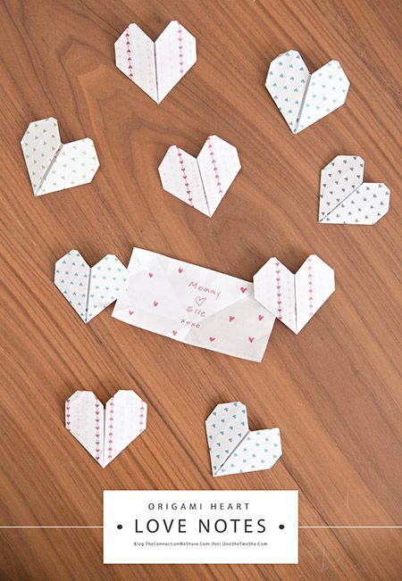 Origami Heart Love Notes: What a cute idea to do for the kids & their daddy this Valentine's Day Hart Origami, Origami Hearts, Heart Tutorial, Origami Bookmark, Origami Love, Origami Butterfly, Origami Heart, Heart Garland, Easy Origami