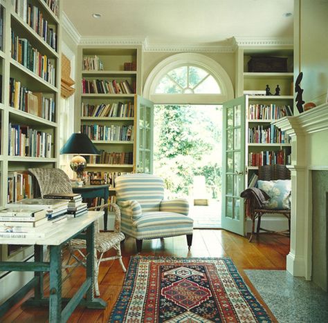 From Fragile Bird {traditional modern living room / study / library} Lots Of Books, Home Libraries, Reading Room, Home Library, Reading Nook, Beautiful Interiors, Home Fashion, 인테리어 디자인, My Dream Home