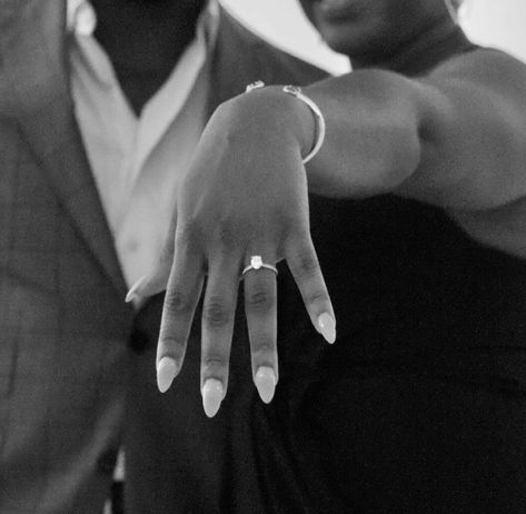 Engaged Aesthetic Black Couple, 2024 Vision Board Black Women Love, Marriage Asethic Black, Engagement Black Woman, Black Love Proposal, Black Woman Wedding Ring, Engaged Black Couples, Black Women Proposal, Black Woman Proposal