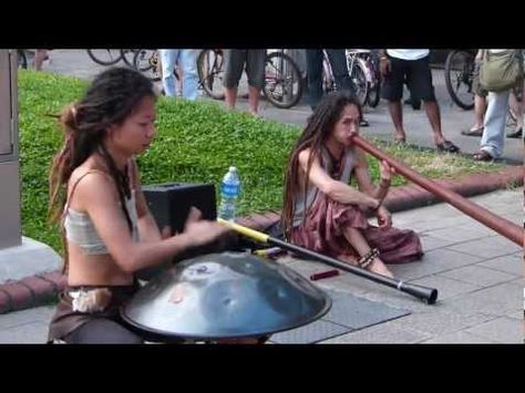 Yuki & Tatsuki in Singapore.  More hang drummin' and i don't know what the other instrument is. Hand Pan, Didgeridoo, Drum Music, Hand Drum, Drum Lessons, Music Express, Traditional Music, Folk Music, World Music