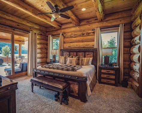 Luxury Log Cabin Homes Interior Master Bedrooms, Log Cabin Master Bed, Real Log Cabin Interior, Log Home Bedroom Ideas Master Suite, Luxury Log Cabin Interior, Log Home Bedroom Ideas, Log Cabin Homes Interior Decor, Log Cabin Homes Interior, Cabin Livingroom