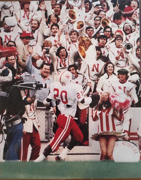 Nebraska Cornhuskers Football. Johnny Rodgers scoring on his iconic punt return in the Game of the Century vs Oklahoma. Vintage Nebraska Football, Nebraska Huskers Football, Huskers Football, Football Man Cave, Cornhuskers Football, Nebraska Cornhuskers Football, Husker Football, College Football Players, Nebraska Football