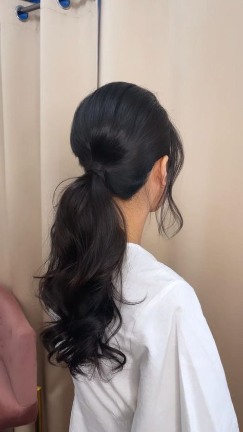 Ponytail For Bride, Bridesmaid Hair Inspo, Low Ponytail Hairstyles, Hair Color Streaks, Messy Ponytail, Low Ponytail, Wedding Hair And Makeup, Long Curly Hair, Bride To Be