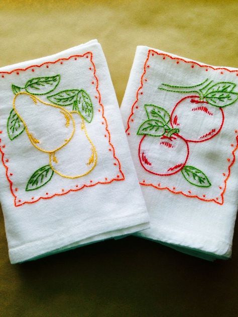 Strawberries And Cherries Hand-embroidered Dish Towels D8B Tea Towels Embroidery, Homemade Gift Baskets, Tea Towels Diy, Cross Stitch Fruit, Iron On Embroidery, Hand Embroidery Videos, Embroidered Napkins, Embroidery Videos, Ribbon Art