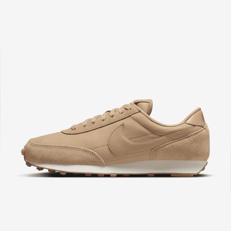 Nike DBreak Premium Women's Shoes (Vachetta Tan) Nike Dbreak, Cute Running Shoes, Mommy Fashion, Nike Sneakers Women, Nike Waffle, Von Dutch, Marathon Running Shoes, Mommy Style, Gym Clothes