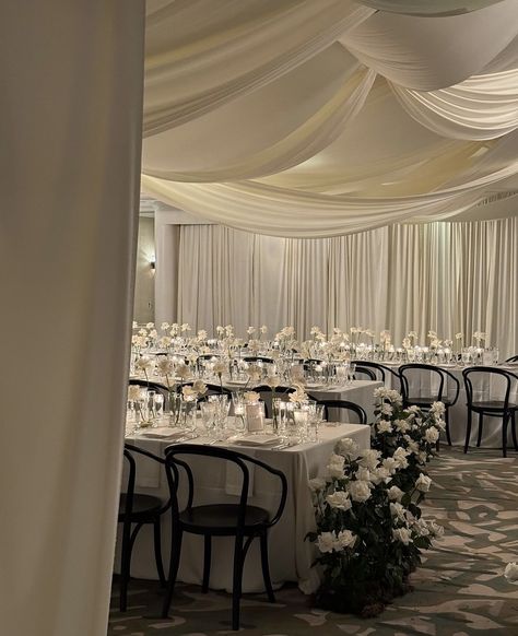 Draping Ballroom Wedding, Hall Draping Wedding, Ballroom Wall Draping, Ceiling Design For Wedding Reception, Elegant Indoor Wedding Reception, Drapery Wedding Reception, Drape Wedding Decor, Indoor Fairy Lights Wedding, Engagement Indoor Decor