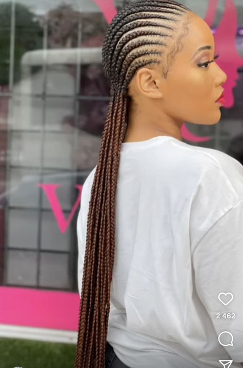 Straight Lines Hairstyle, Conrows Lines And Braids Long, Carrot Push Back Hairstyle, Carrot Braids Hairstyles For Black Women, Conrows Lines Straight Back, Simple Conrows Lines Hairstyles, Conrows Lines For Black Women Thick, Coloured Cornrows, Lines Braids Hairstyles